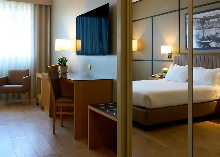 Hotel Portus Cale 4*