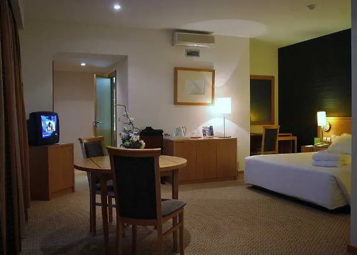 Отель Portus Cale 4*